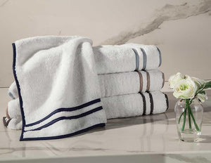 Bath Towel (30" x 52") - Ribbons